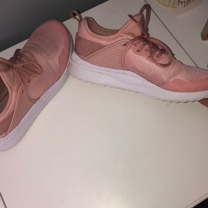 Blush Pink Puma Soft-foam shoes